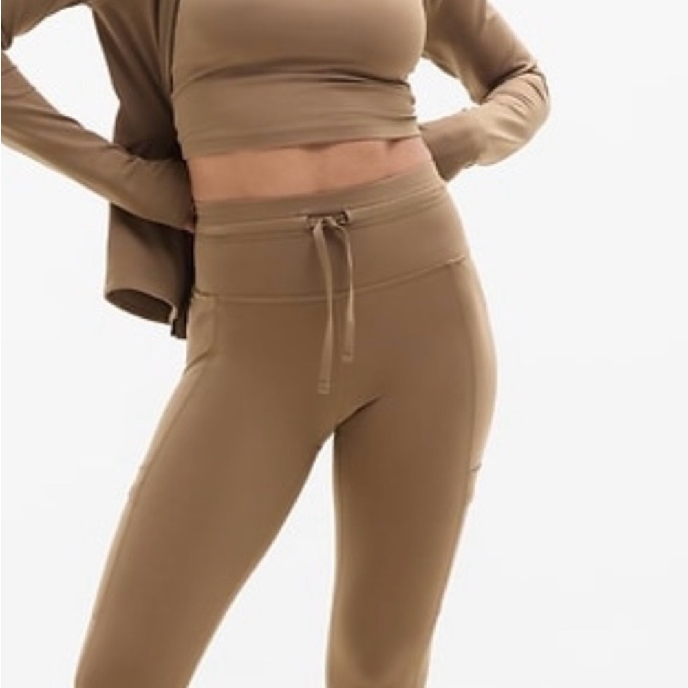 Athleta Women's Salutation Stash High Rise Cargo Legging in Clay